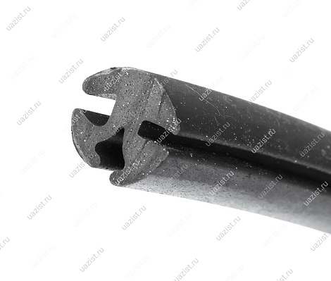 Уплотнитель стекла панели задка УАЗ 3303 (1,4м )** 